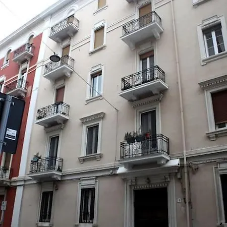 Sealand-guest House Apartman Bari